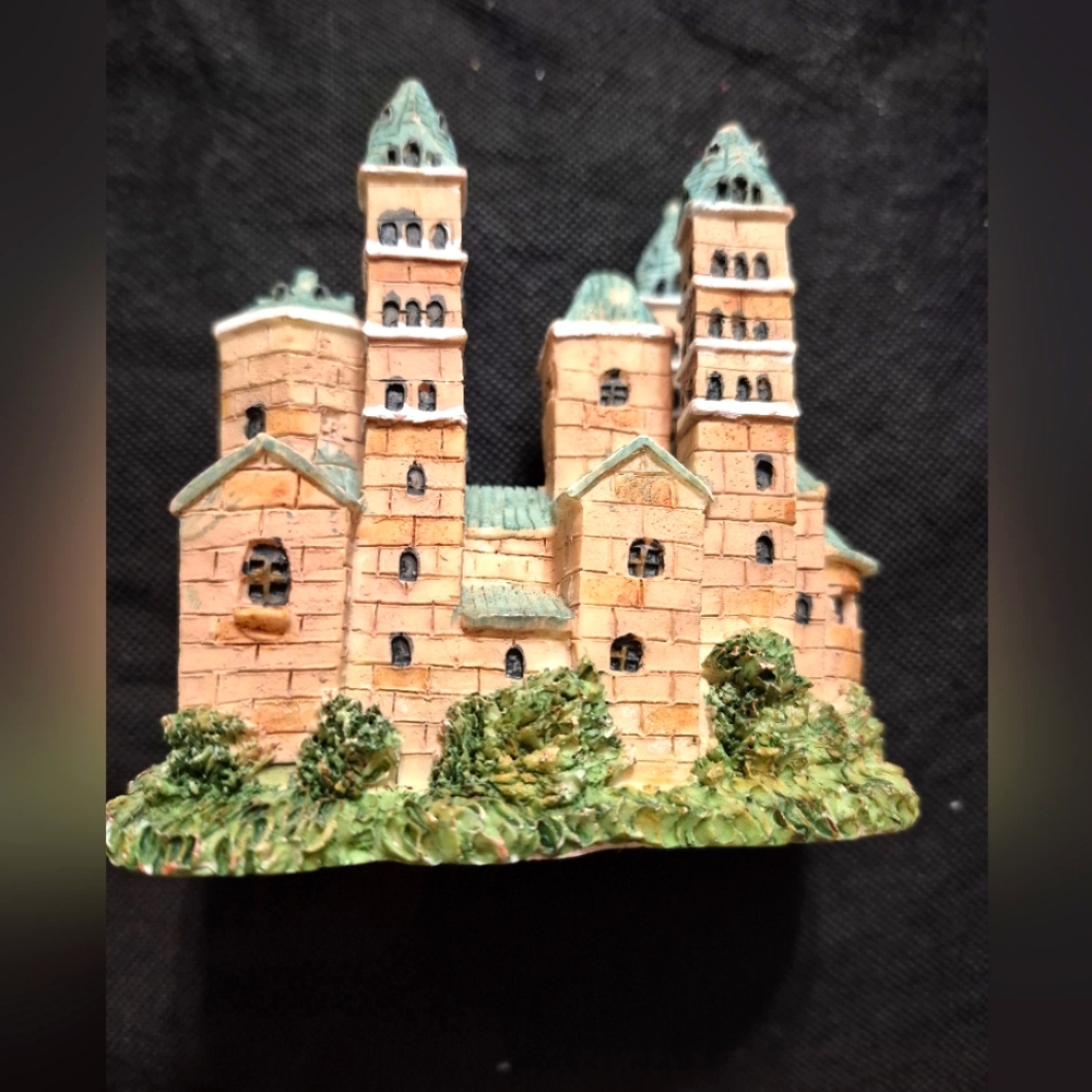 Vintage Miniature Church (Churches Around the World Ks Collection Limited Ed)